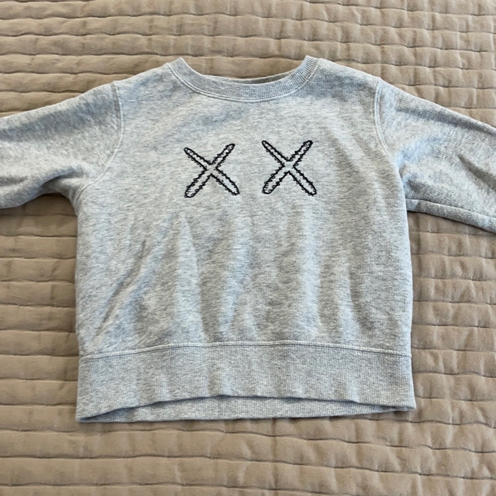 Uniqlo x KAWS sweatshirt kids size 3